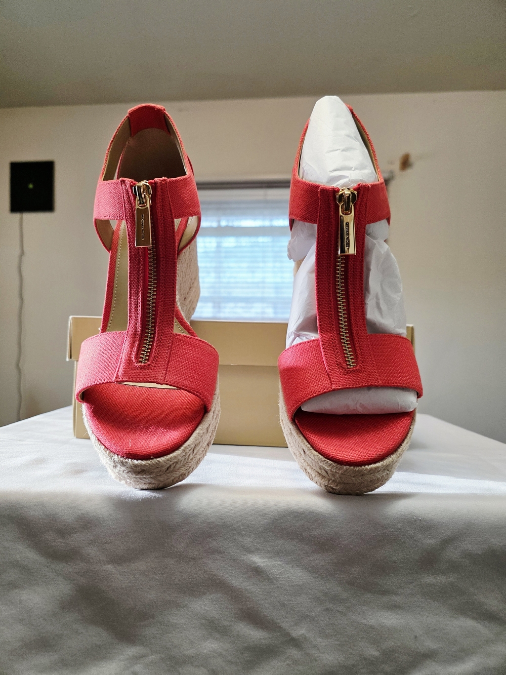Michael Kors Berkley Mid Wedge Canvas Sandal In Spiced Coral Size 8.5M - Picture 4 of 9